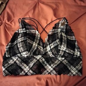 VS Pink NWT bralette Size XL